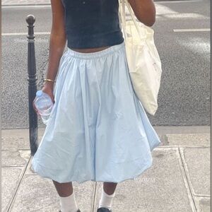 Aritzia blue sunday best bubbly poplin skirt